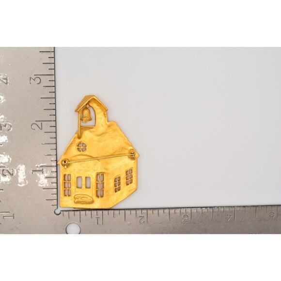 Tara Vintage School Pin Brooch Red Enamel Brushed Gold Signed 1980s Bin4 - Picture 12 of 12